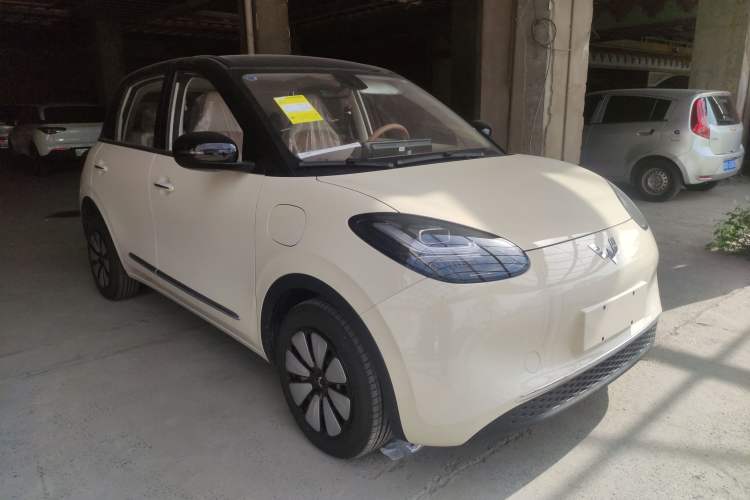 Used Wuling Bingo 2025 333 km Enjoyment Version Front Right 45 Deg