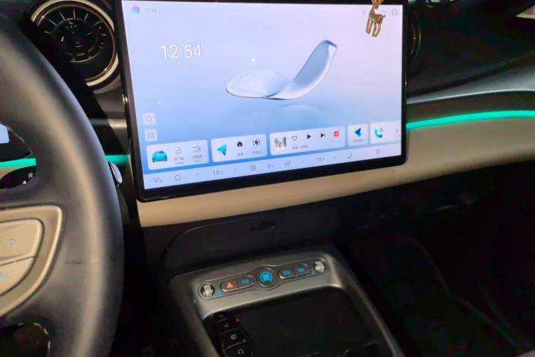 Used BYD Dolphin 2025 Intelligent Driving Version 410 km Fashion Edition Audio And AC Panel