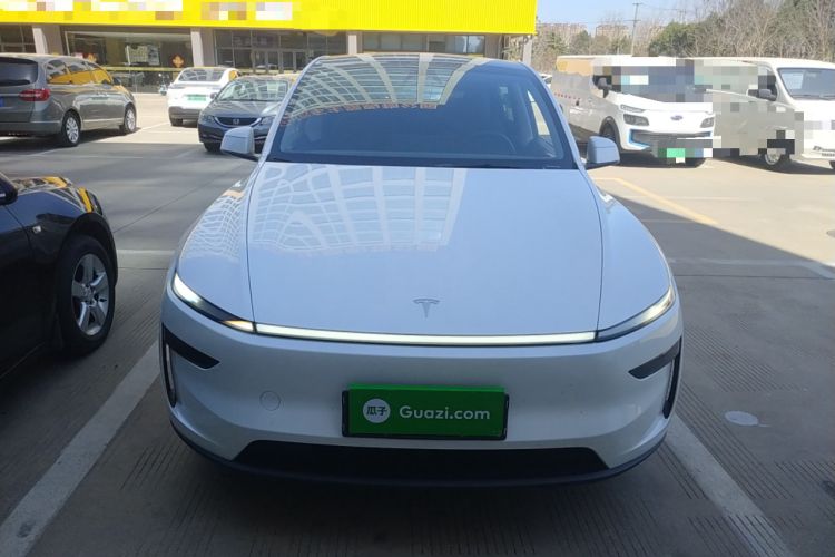 Used Tesla Model Y 2025 Rear-Wheel-Drive Version