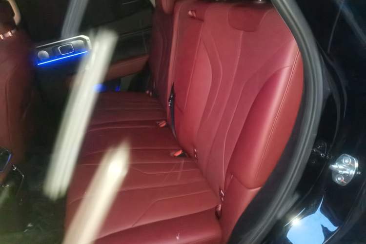 Used Tank 400 New Energy 2024 Hi4-T Off-Road Edition Left Rear Seat