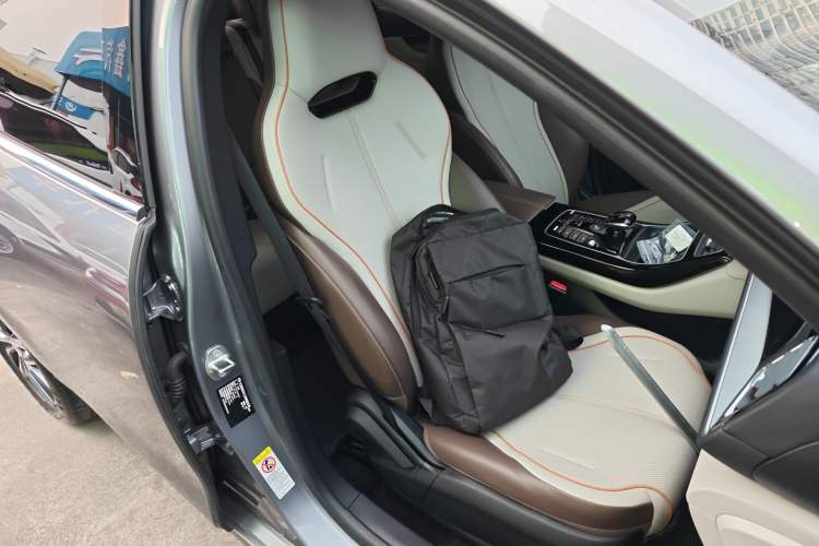 Used BYD Qin PLUS 2024 Honor Edition EV 420KM Leading Model
