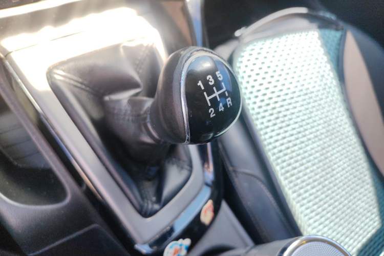 Used Ford Focus 2012 Sedan 1.6L Manual Fashion Edition
