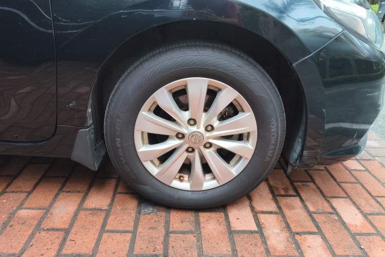 Used Nissan Teana 2016 2.0L XE Fashion Edition Right Front Wheel Hub