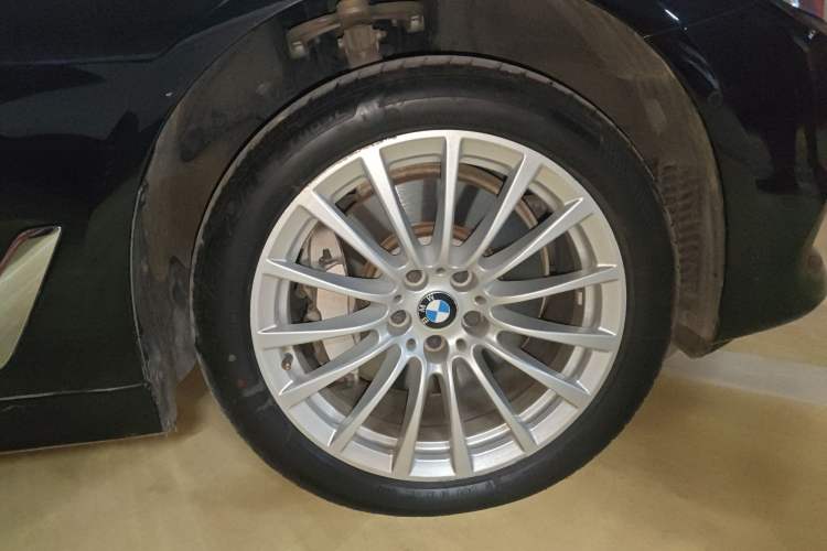 Used BMW 5 Series 2018 Facelifted 530Li xDrive Luxury Package