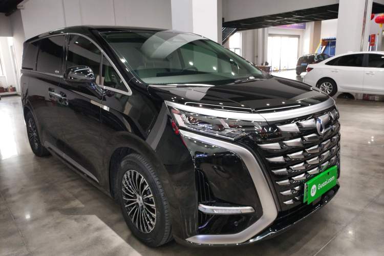 Used Denza D9 2024 DM-i 980 Four-Wheel Drive Prestige Model
