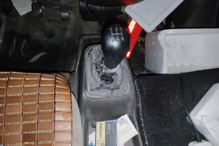 Used Wuling Rongguang 2014 1.2L S Base Model
