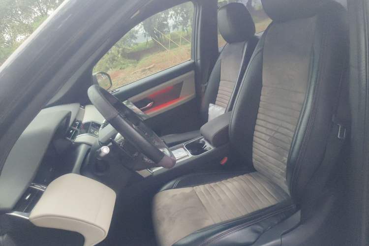 Used Land Rover Discovery Sport 2020 249 PS R-Dynamic Performance Edition
