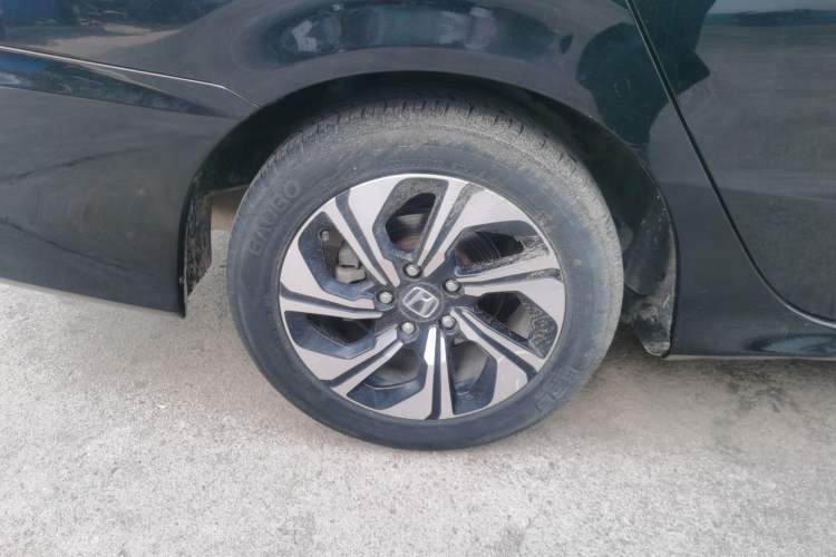 Used Honda Crider 2016 1.8L CVT Comfort Version Right Rear Wheel Hub