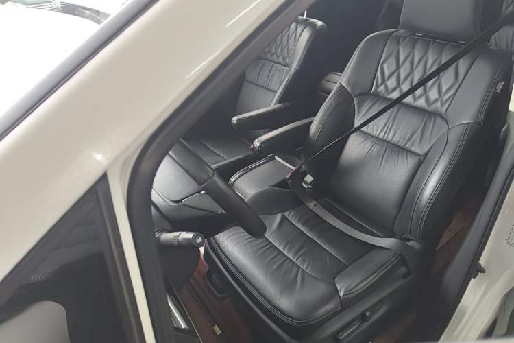 Used Honda Elysion 2019 2.0L Hybrid Luxury Edition
