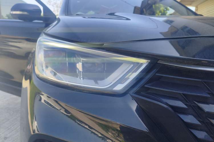 Used CHANGAN OSHAN COS1 2020 1.5T Manual Fashionable Smart Connectivity 7-Seater