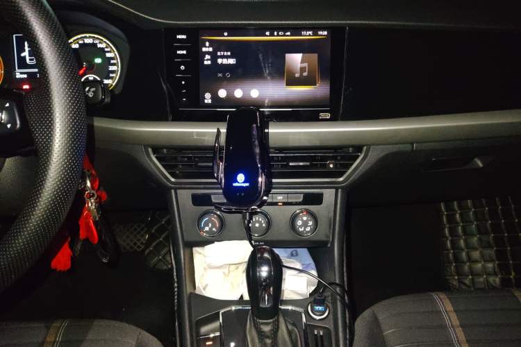 Used Volkswagen Lavida 2021 280TSI DSG Comfort Edition Audio And AC Panel