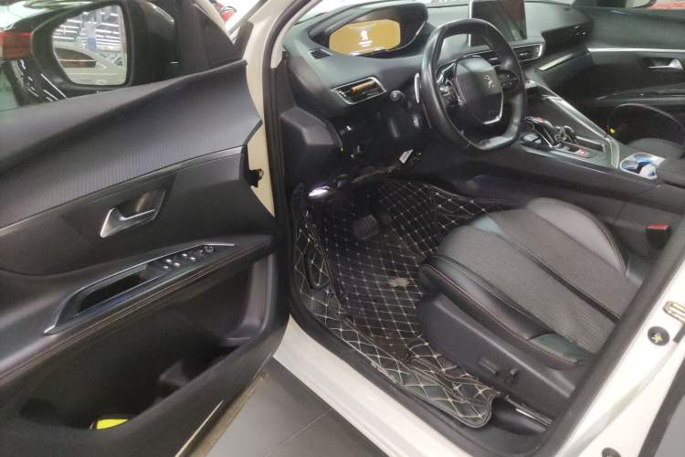 Used Peugeot 5008 2017 350THP 7-Seater Elite Edition