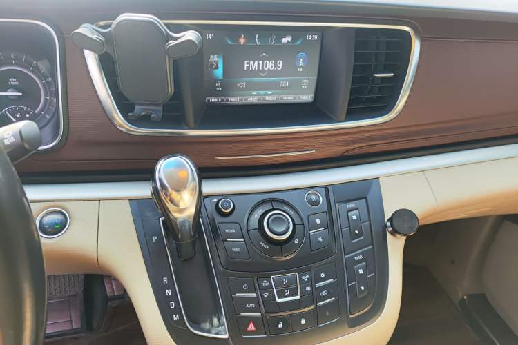 Used Buick GL8 2017 25S Comfort Version China V Standard