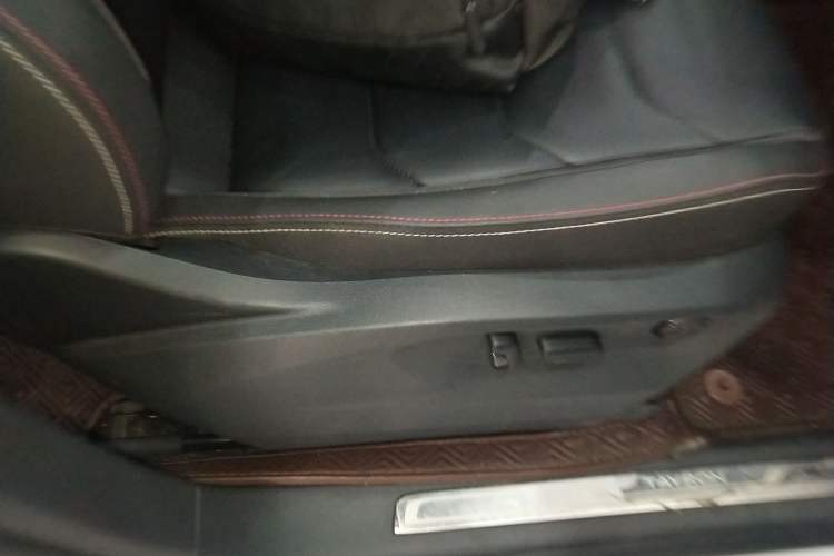 Used Volkswagen Tayron 2021 330TSI Two-Wheel Drive Luxury Smart Connectivity Version