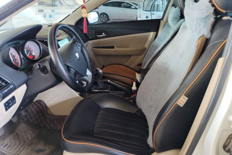 Used Bestune B50 2013 1.6L manual luxury version Left Front Seat