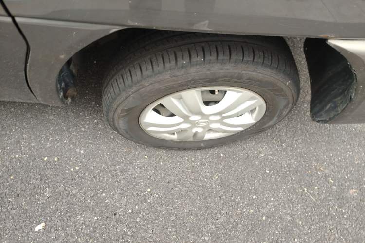 Used FORTHING Lingzhi 2016 V3 1.5L 7-Seater Standard Model China V Emission Standard