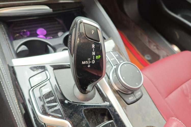 Used BMW 5 Series 2021 Facelifted 525Li M Sport Package
