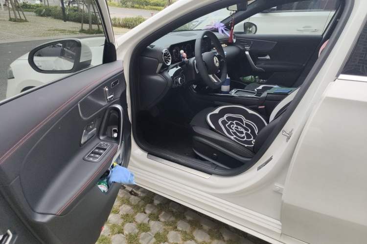 Used Mercedes-Benz A-Class 2024 Updated A 200 L Fashion Version
