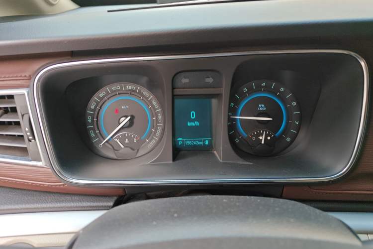 Used Buick GL8 2014 2.4L LT Luxury Business Executive Edition