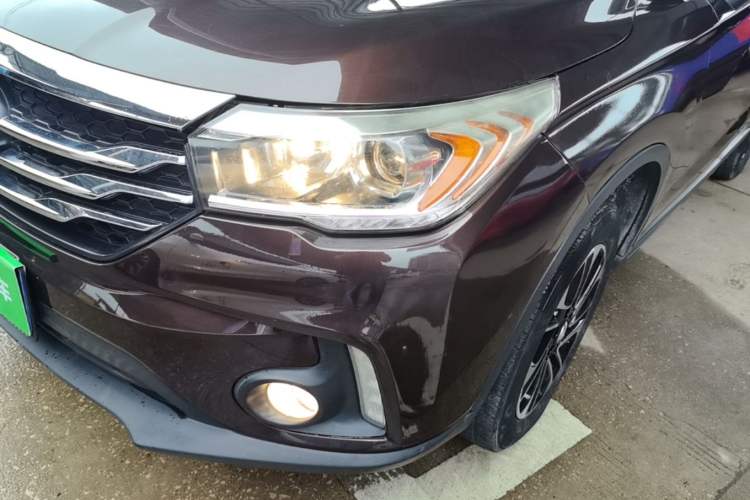 Used GAC Trumpchi GS4 2017 235T Automatic Two-Wheel Drive Elite Edition Left Front Headlight