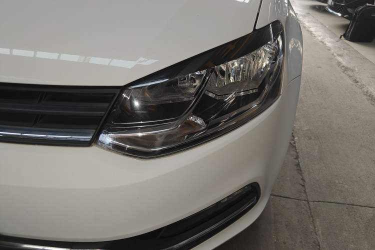 Used Volkswagen Polo 2014 1.6L Automatic Comfort Edition
