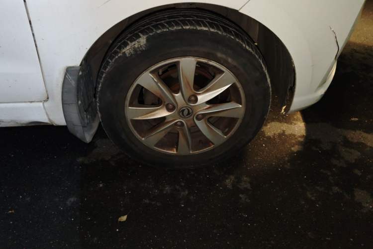 Used Dongfeng Fengon 330 2019 1.5L Manual Practical II China VI Right Front Wheel Hub