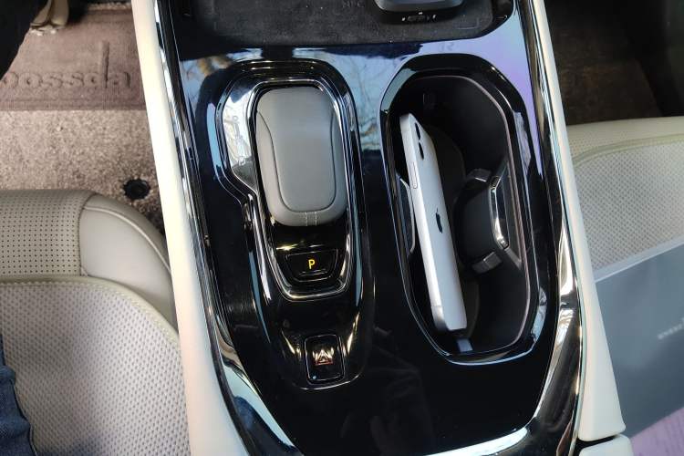 Used Zeekr 009 2022 ME Edition
