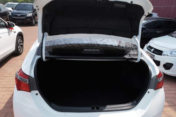 Used Toyota Corolla 2018 1.2T S-CVT GL Smart Enjoyment Version Trunk