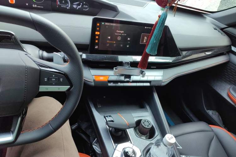 Used Changan UNI-V 2023 1.5T Premium Model
