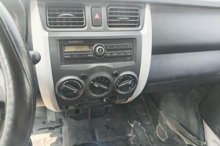 Used CHANGAN KAICHENG Star 3 2015 1.0L Value Edition Non-Air-Conditioned C10 Audio And AC Panel