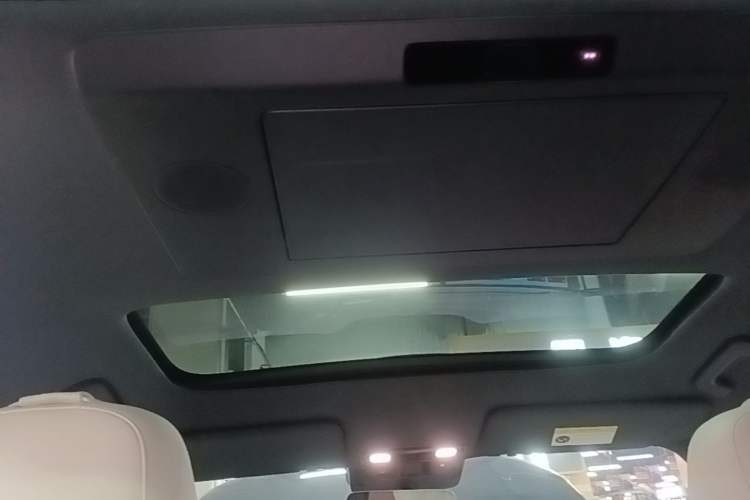 Used Li Auto L8 2024 Ultra Model
