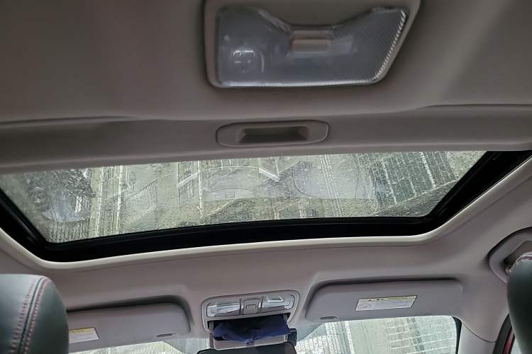 Used CHANGAN CS35 2012 1.6L Automatic Luxury Version China IV Standard Headliner