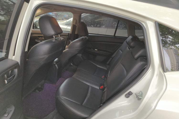 Used Subaru XV 2014 2.0i Luxury Edition
