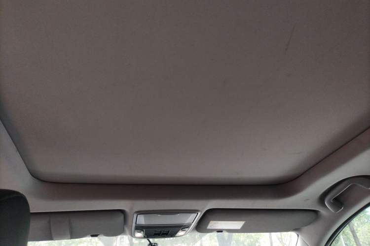 Used Honda CR-V 2017 240TURBO CVT Front-Wheel Drive Fashion Edition Headliner