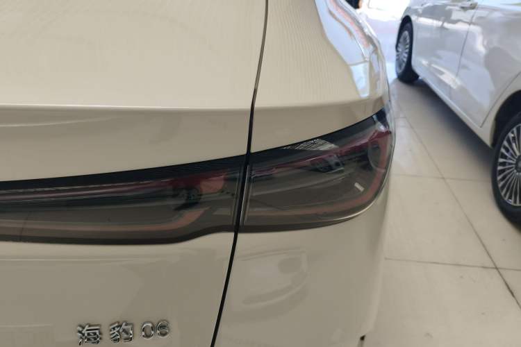 Used BYD Seal 06 New Energy 2024 DM-i 80KM Luxury Model
