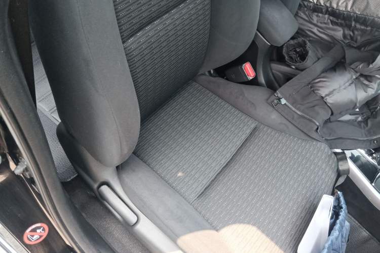 Used Honda Crider 2015 1.8L automatic comfort version Right Front Seat