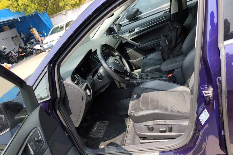 Used Volkswagen Golf 2020 Zhiai Edition 280TSI DSG Luxury Model