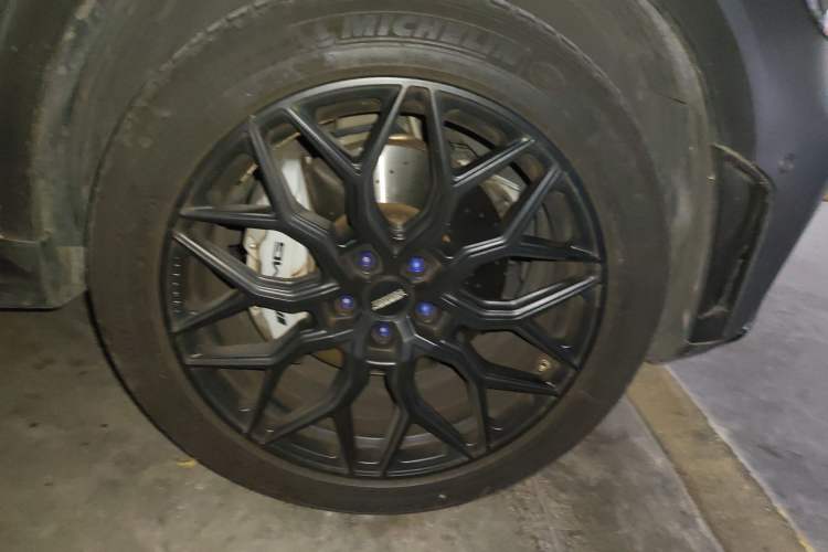 Used Mercedes-Benz GLC AMG 2022 AMG GLC 43 4MATIC Right Front Wheel Hub