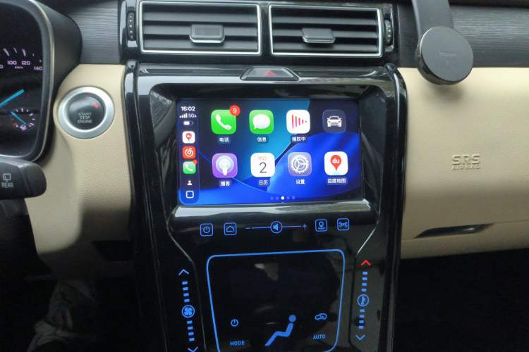 Used JMC Yusheng S330 2016 1.5L GTDi Automatic Two-Wheel Drive Flagship Edition Audio And AC Panel