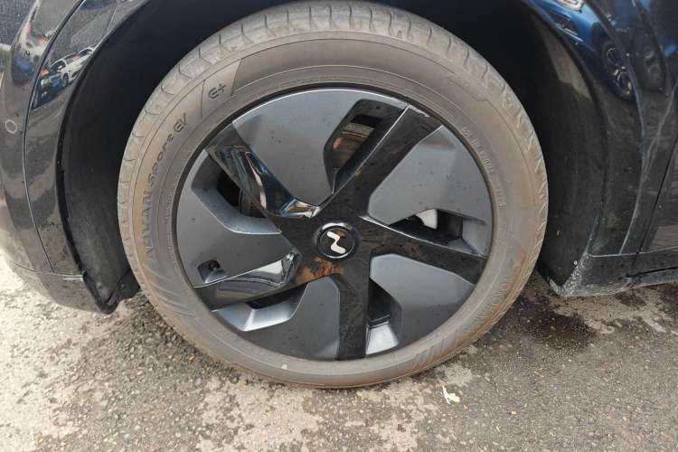 Used ONVO L60 2024 60 kWh Rear-Drive Version