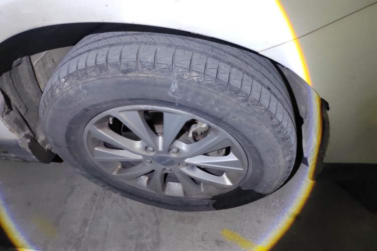 Used Haval H6 2018 Blue Label Sport Edition 1.5T Manual Two-Wheel Drive Elite Model Right Front Wheel Hub