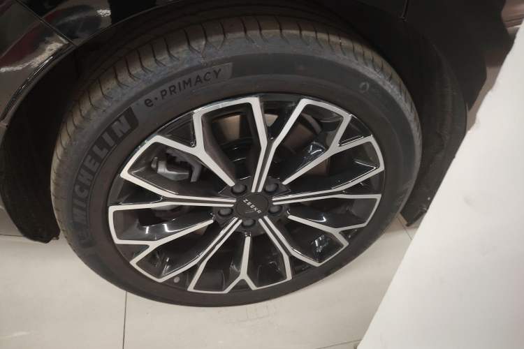 Used Zeekr 007GT 2025 Rear-Drive Intelligent Driving Version 75 kWh
