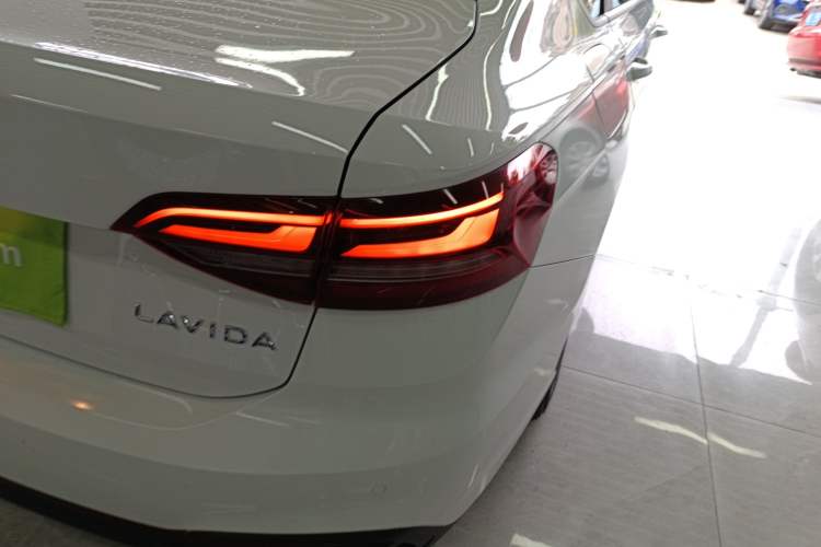 Used Volkswagen Lavida 2023 1.5L Automatic De Yi Edition