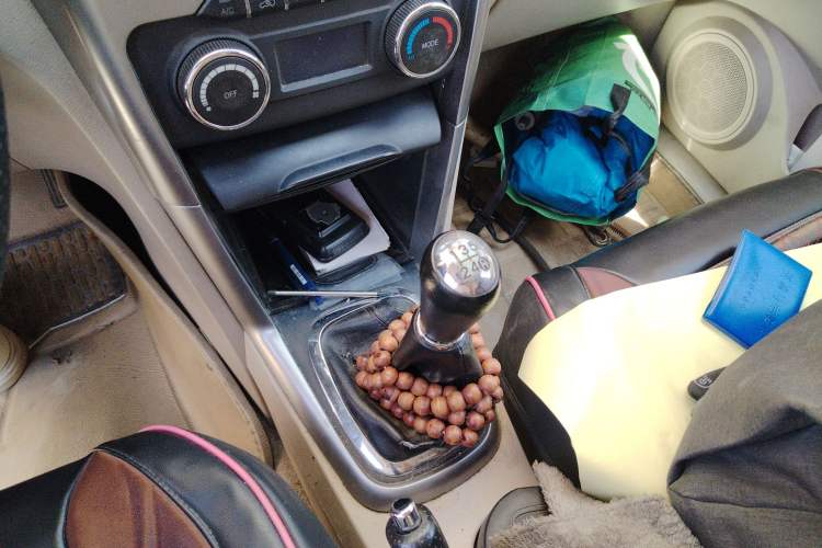 Used Chery Tiggo 3 2014 1.6L Manual Zhishang Edition Gear Lever