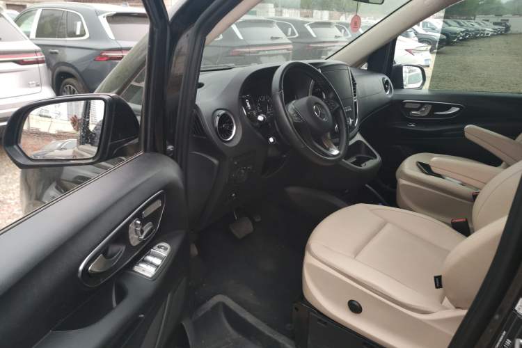 Used Mercedes-Benz Vito 2023 2.0T Business Version 7 Seats
