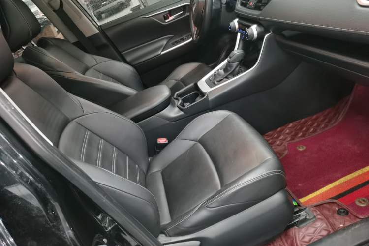 Used Toyota Wildlander 2020 Dual-Motor 2.5L E-CVT Four-Wheel Drive Luxury Edition
