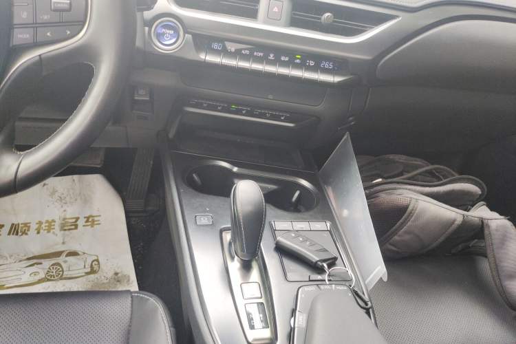 Used Lexus UX New Energy 2020 300e Pure·Joy Edition Gear Lever