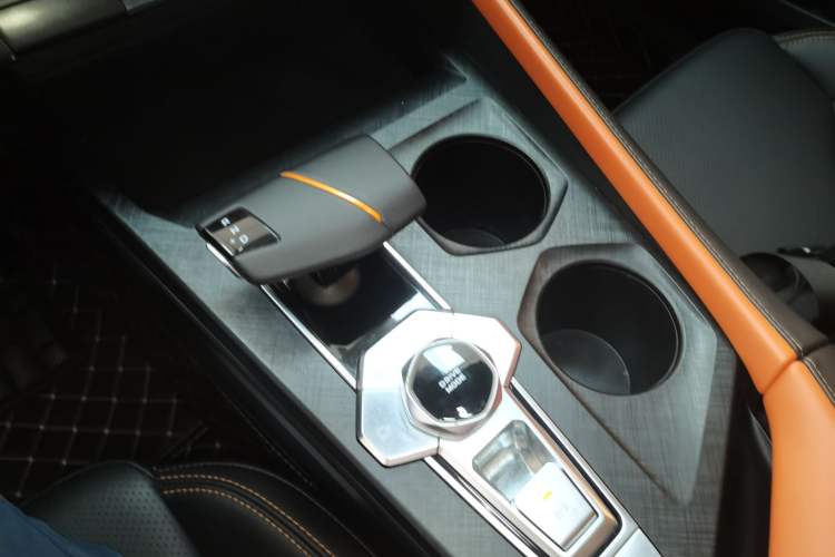 Used CHANGAN UNI-V iDD 2023 Zhidian iDD 1.5T 113km Smart & Fun Version (Rapid Edition)