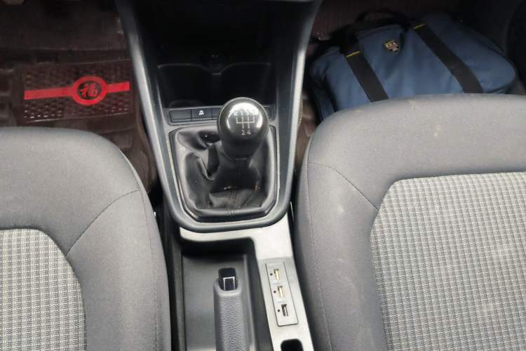 Used Volkswagen Santana 2021 1.5L Manual Fashion Edition Gear Lever