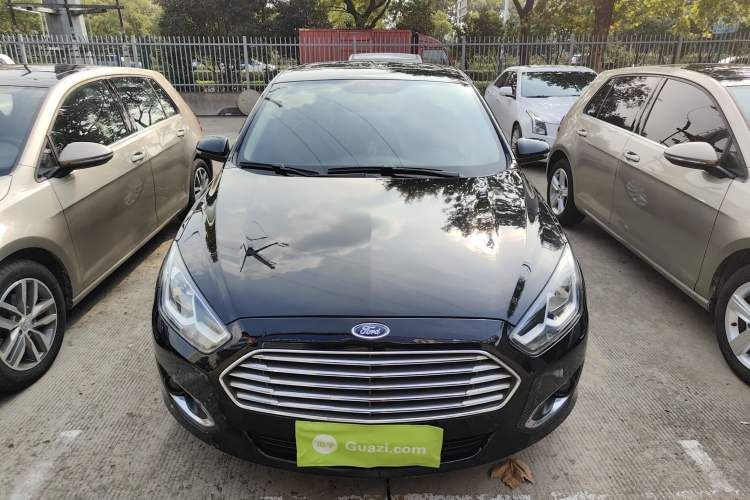 Used Ford Escort 2015 1.5L Automatic Fashion Model